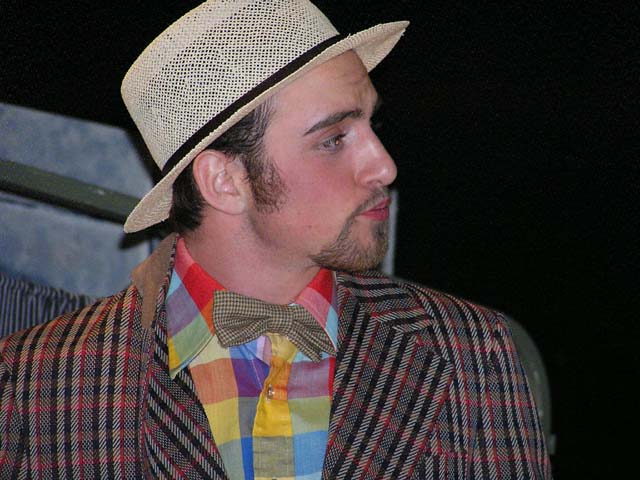 OLYMPUS DIGITAL CAMERA         